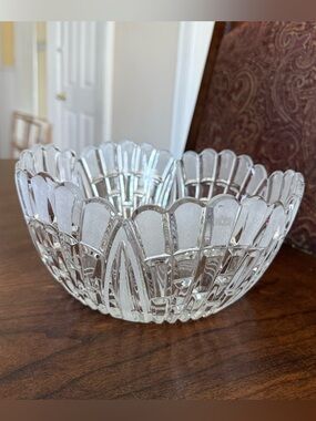 Zajecar Yugoslavia 24% Lead Clear & Frosted Crystal Bowl Scalloped Edges 9”